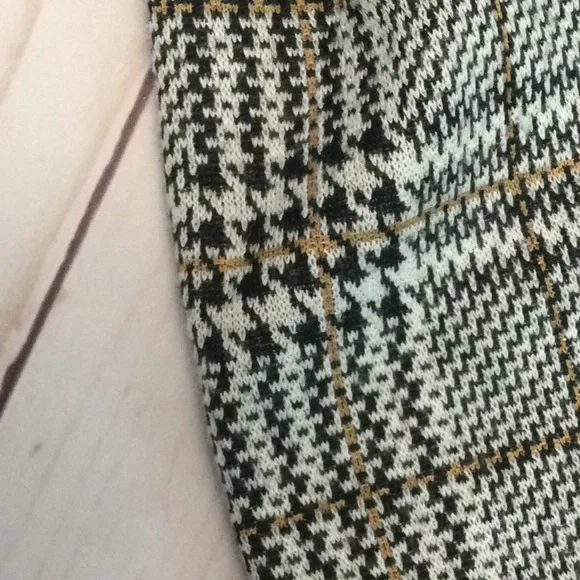 Naif Plaid Short Ruffle Sleeves Mini Dress Size Small - Picture 13 of 13